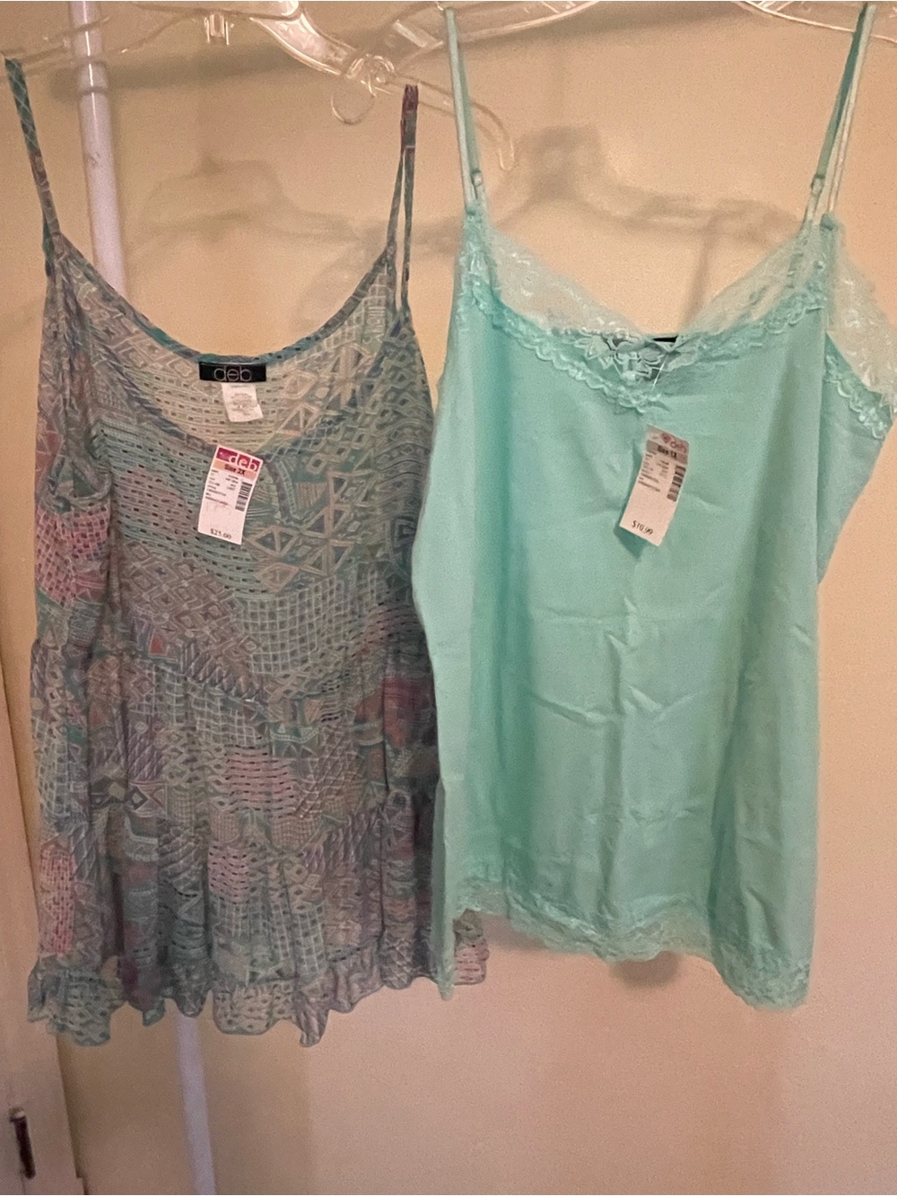 NWT Deb Mint Lace-Trim Camisole & Patterned Overlay Set.